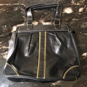 Vintage Kenneth Cole Reaction Leather Purse